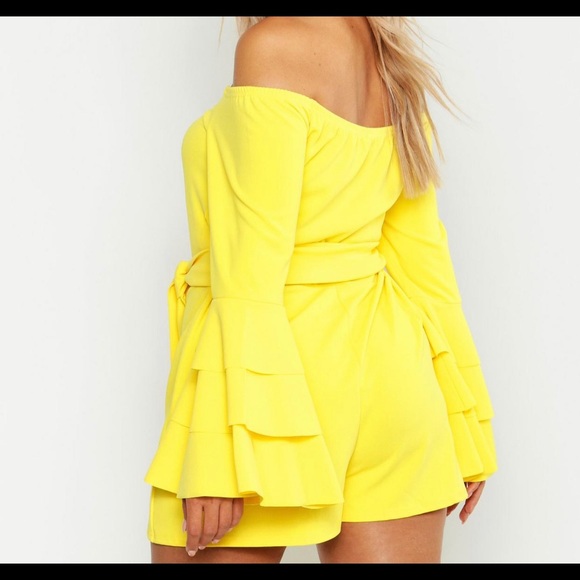 Beautiful sexy bright yellow happy romper - Picture 3 of 3